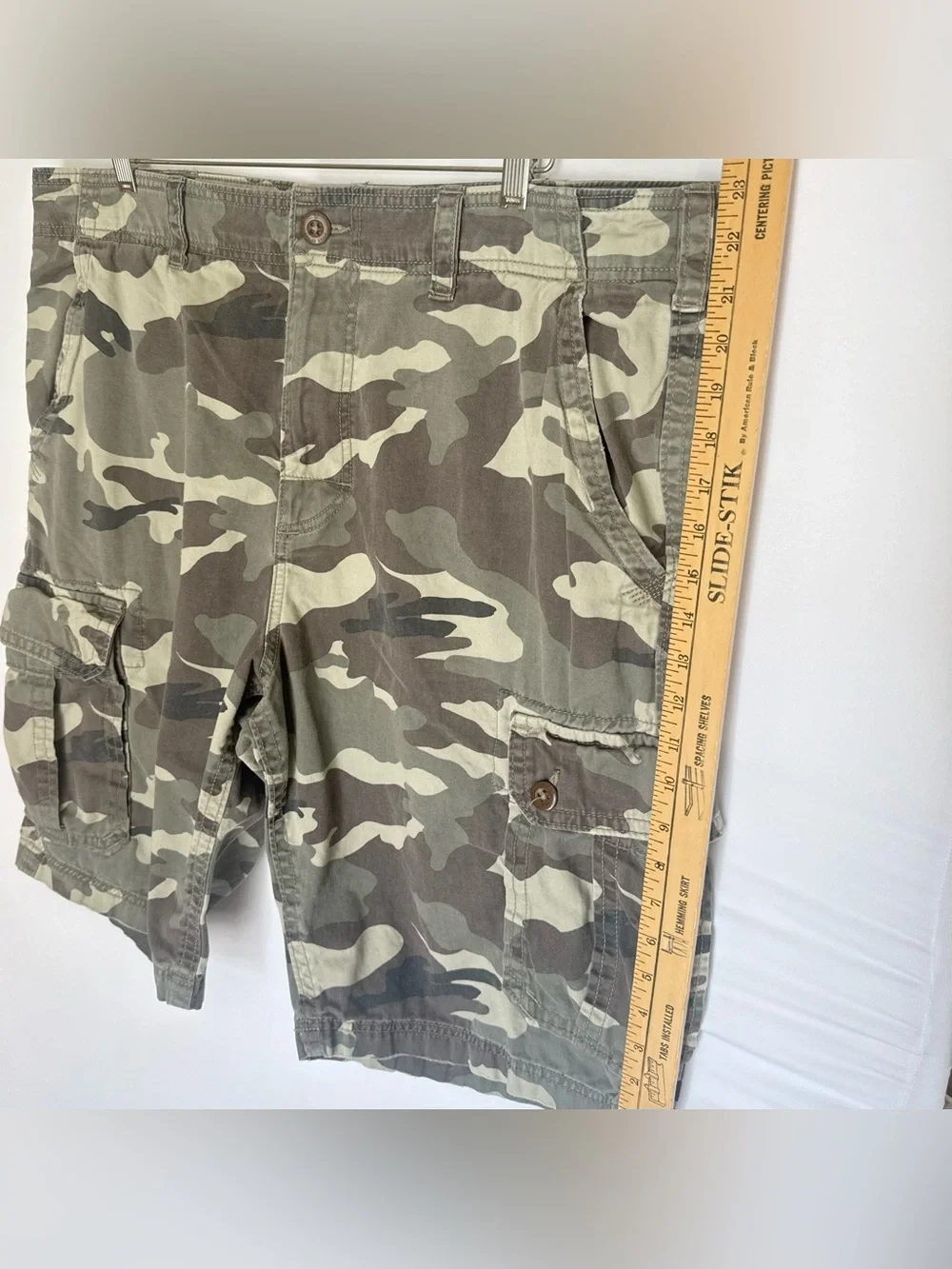 American Eagle Outfitters Beige and Olive Long Cargo Shorts Y2K Baggy 23” 40w - Picture 6 of 10